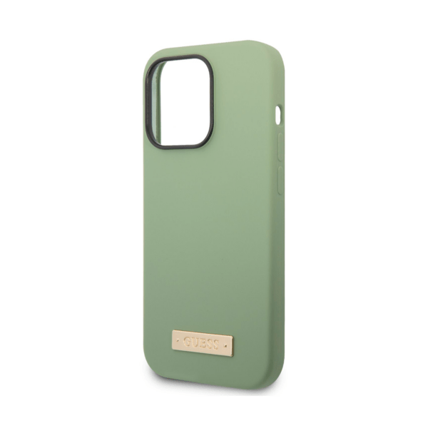 Чехол Guess Liquid Silicone Plate metal logo Hard для iPhone 14 Pro, Green  (Magsafe)